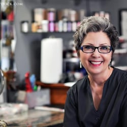 Joya beauty - Joanne in her studio
