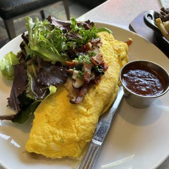 Hungry Crowd - 3 Egg Omelette with bacon egg - New American Near Me - Los Angeles, California Hungry Crowd - 3 Egg Omelette with bacon egg - New American Near Me - Los Angeles, California