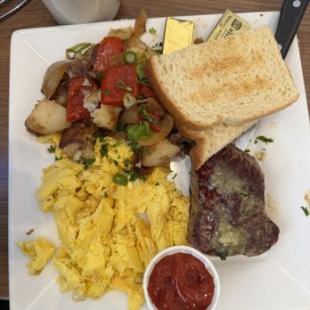 Mel's Drive-In - Steak and eggs. - Diners Near Me - Santa Monica, California