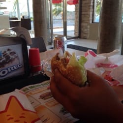Carl's Jr. - Hamburguesa