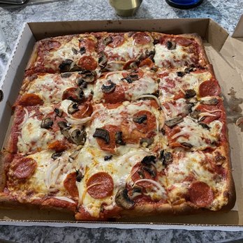 Mimi's Pizzeria - Sicilian deep dish. Some pieces have one pepperoni w the max being 2.5/slice. - Italian Near Me - Dallas, Texas