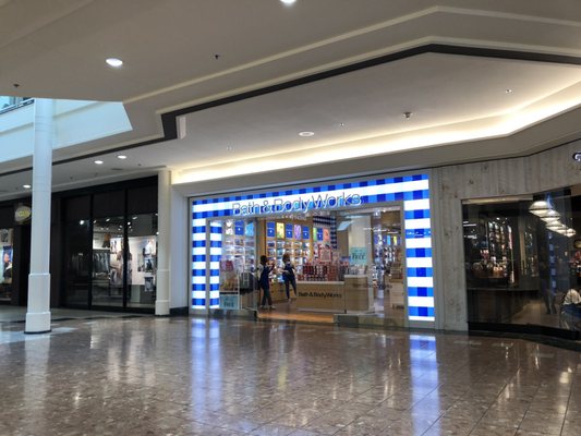 BATH & BODY WORKS - Updated May 2025 - 3101 Pga Blvd, Palm Beach