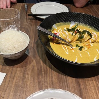 Star Leaf - Thai Royal Curry with Shrimp - Asian Fusion Near Me - Pasadena, California