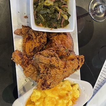 Unforgettable Kitchen and Cocktails - Lounges Near Me - Houston, Texas