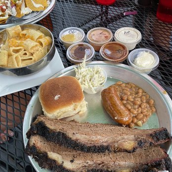 Oak & Apple - Va Angus Beef Brisket Plate Housemade Sausage Jalapeno Mac n Cheese - Cideries Near Me - Richmond, Virginia Oak & Apple - Va Angus Beef Brisket Plate Housemade Sausage Jalapeno Mac n Cheese - Cideries Near Me - Richmond, Virginia