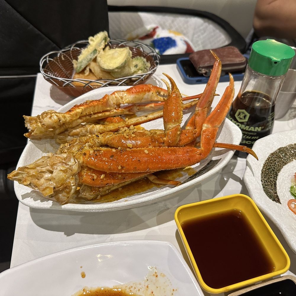 Kungfu Sushi - Crab labs - Sushi Bars Near Me - North York, Ontario