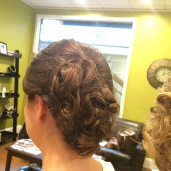 Dd Capelli Salon - Hair Salons Near Me - Hanover, Massachusetts