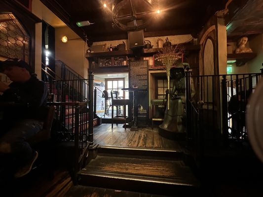 Kyteler's Inn by null