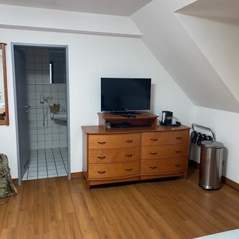 Sunrise Lodge - Hotels Near Me - Hohenfels, BY