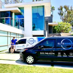 LA Elite Window Cleaning - Contemporary mansion