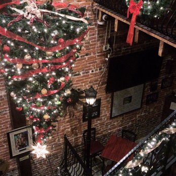La Scala - Beautiful holiday decor! - Italian Near Me - Baltimore, Maryland La Scala - Beautiful holiday decor! - Italian Near Me - Baltimore, Maryland