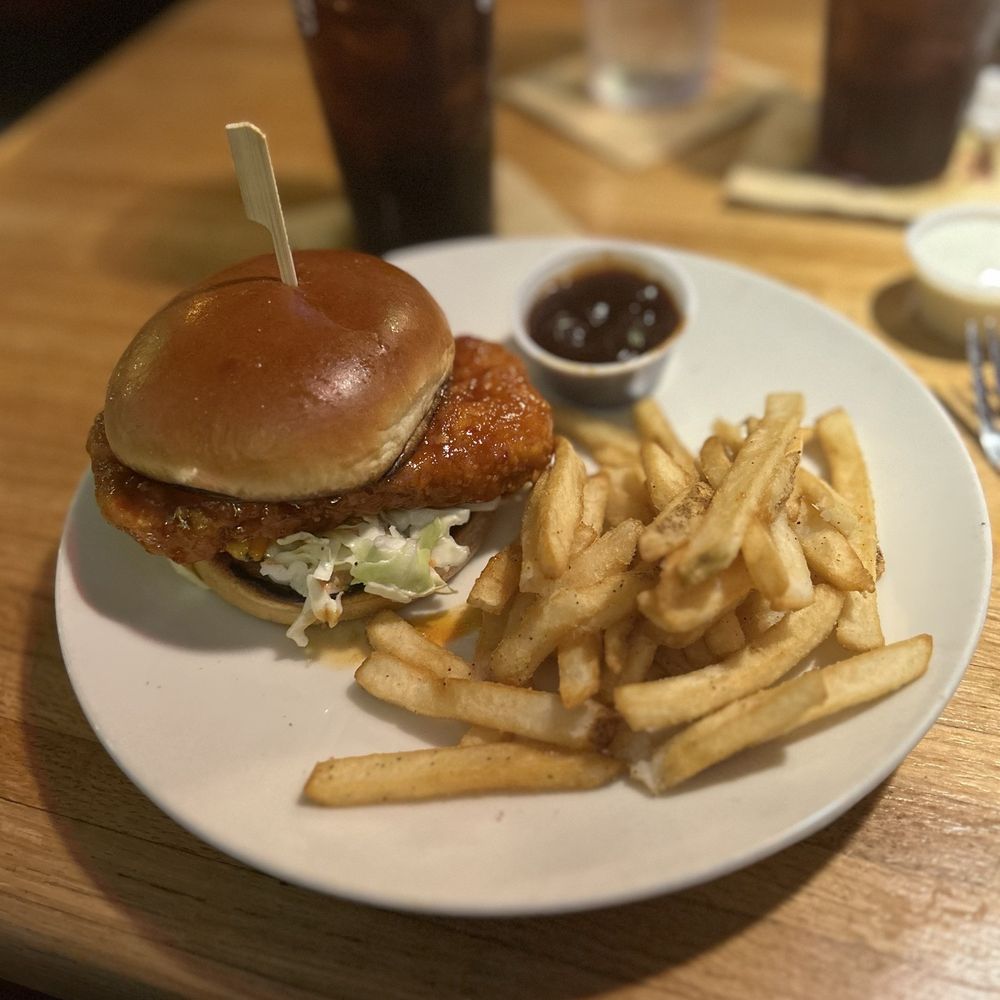 Applebees Helotes, TX 78023 - Last Updated January 2026 - Yelp, image size:1000x1000