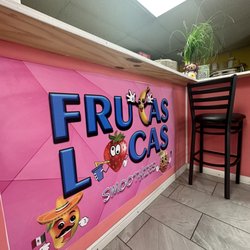 Frucas Lucas - Inside