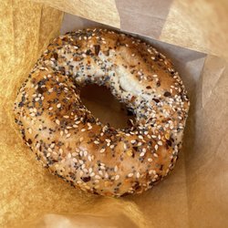 M.T.L. Bagel - Everything
