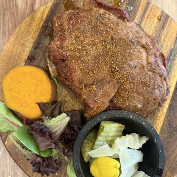 Kanoon Restaurant - Lamb Shoulder or Prime Rib... I can't tell.... - Smokehouse Near Me - Herndon, Virginia