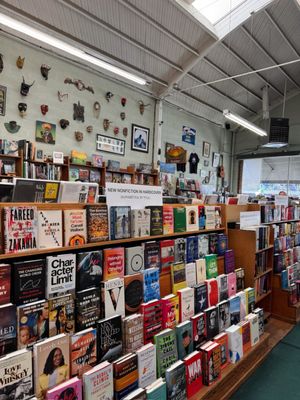 Walden Pond Books by null