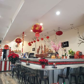 Mk Noodle - Inside - Vietnamese Near Me - Chicago, Illinois