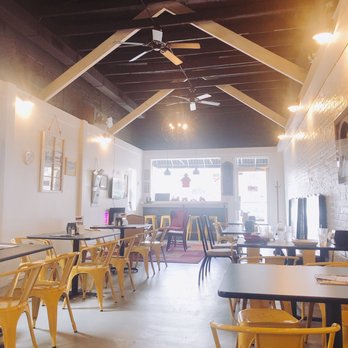 Aaron’s on the Square - Restaurant - Breakfast & Brunch Near Me - Rockville, Indiana
