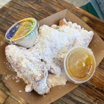 Mo'Bay Beignet - Coffee & Tea Near Me - Mobile, Alabama Mo'Bay Beignet - Coffee & Tea Near Me - Mobile, Alabama
