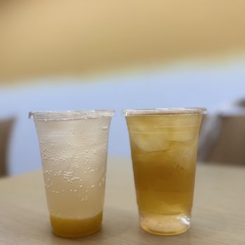 Fluffy Fluffy - Mango Black Tea and mango yakult - Desserts Near Me - New York, New York
