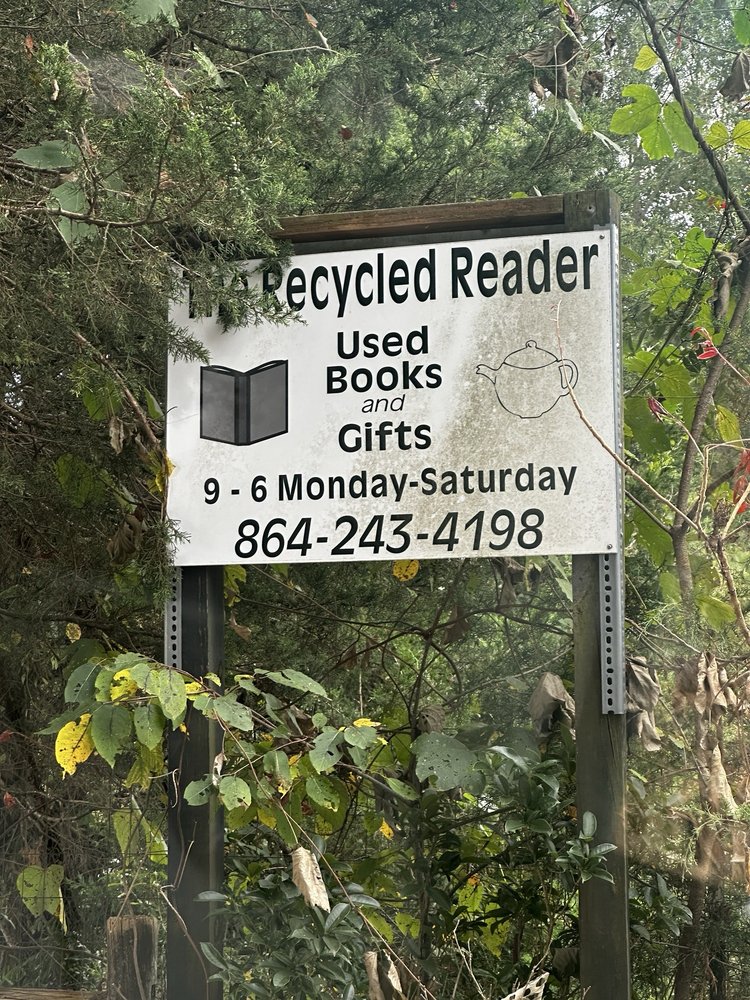The Recycled Reader Logo