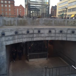 Forum Station - Ned i mørket...ser ret skræmmende ud :)