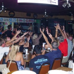 Nippers Grill & Tap - Ready to party!