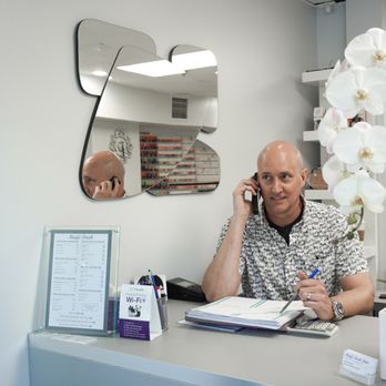 Magic Touch - Nail Salons Near Me - Vancouver, British Columbia