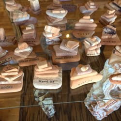 Sandstone Gallery - Mini cairns