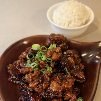 i Thai Bistro - General Tso's - Thai Near Me - Phoenix, Arizona i Thai Bistro - General Tso's - Thai Near Me - Phoenix, Arizona