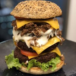 Attila Hildmann - godzilla burger