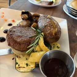 Jack’s On Main - Filet mignon with au jus , mushrooms and squash medley .