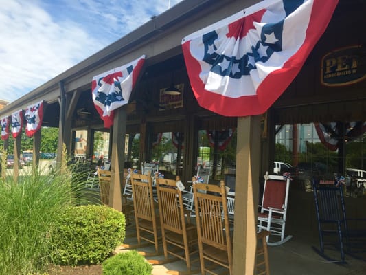 Cracker Barrel Old Country Store by null