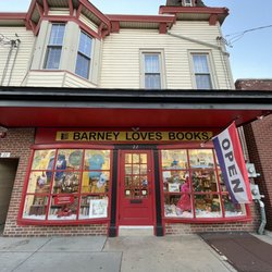 Barney Loves Books - Storefront