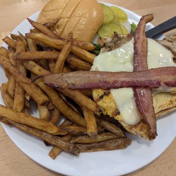 US Egg Breakfast and Lunch - Sandwiches Near Me - Tempe, Arizona