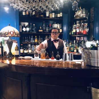 Carbone - Lovely bar where we waited until our table was ready - Italian Near Me - New York, New York