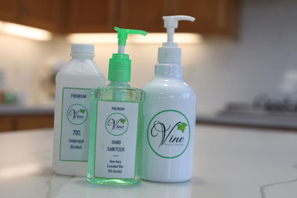 VINE HOUSE CLEANING Updated October 2024 17 Photos & 18 Reviews 5636 Banteer Way, Antioch