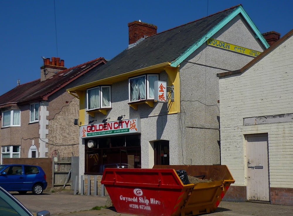 GOLDEN CITY Updated October 2024 4 Marl Drive, Llandudno Junction