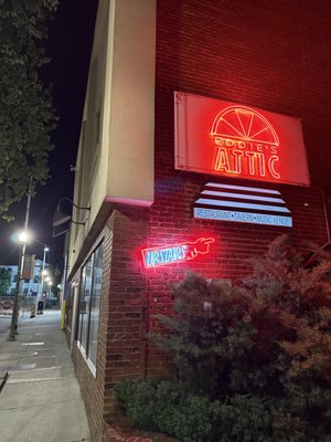 Eddie's Attic by null