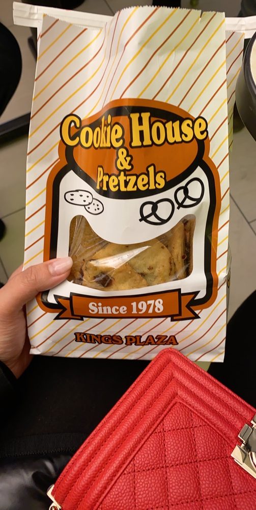 COOKIE HOUSE & PRETZEL 46 Photos & 65 Reviews Desserts 5100 Kings