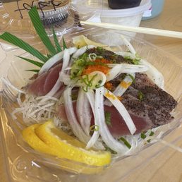 Seared Maguro Sushi