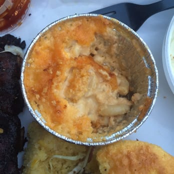 Smoque BBQ - Mac n cheese has a nice crunchy bread crumb and cheese topping, but the sauce was a little grainy. - Barbeque Near Me - Chicago, Illinois Smoque BBQ - Mac n cheese has a nice crunchy bread crumb and cheese topping, but the sauce was a little grainy. - Barbeque Near Me - Chicago, Illinois