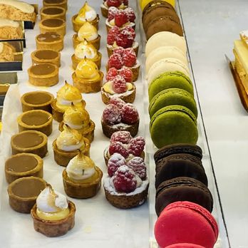 Fresh Baguette - Macarons et divers - Bakeries Near Me - Bethesda, Maryland Fresh Baguette - Macarons et divers - Bakeries Near Me - Bethesda, Maryland