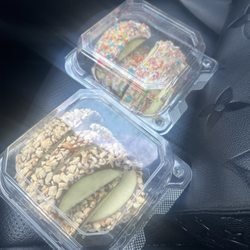 Manzanitas Las Originales - Fruity Pebble & Peanut Carmel Apples