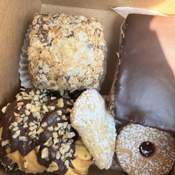 Le Bon Patissier - My box of goods