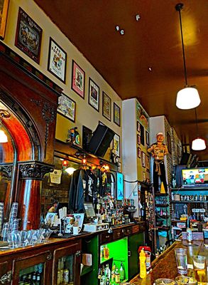Central Saloon by null