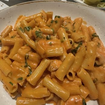 Viaggio Restaurant Chicago - Rigatoni Vodka - Italian Near Me - Chicago, Illinois Viaggio Restaurant Chicago - Rigatoni Vodka - Italian Near Me - Chicago, Illinois