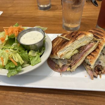 Centennial Café - Cubano - Cafes Near Me - Dallas, Texas