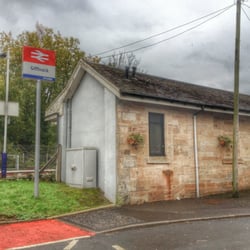 Giffnock Train Station - The station