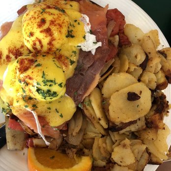 The Frog Pond - Lox Benedict - Breakfast & Brunch Near Me - St Pete Beach, Florida